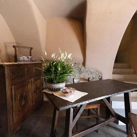 Bhotanica - Ospitalita E Natura Lägenhet